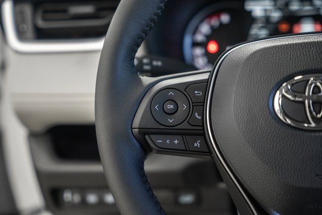 New 2025 Toyota RAV4 XLE image 30