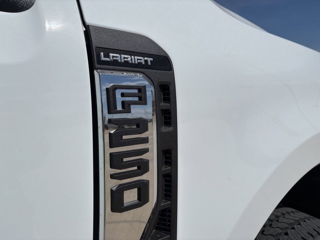 New 2026 Ford F250 Lariat w/ Lariat Premium Package image 9