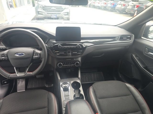 Certified 2025 Ford Escape ST-Line w/ Cold Weather Package AWD/4WD image 14