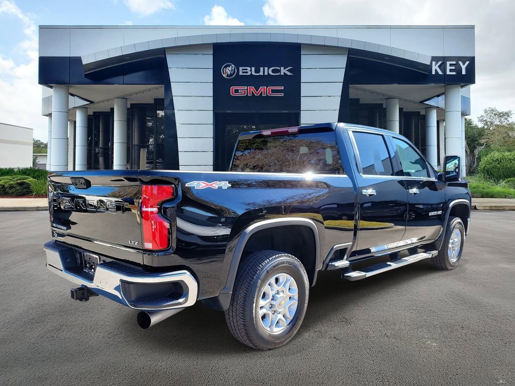 Certified 2025 Chevrolet Silverado 2500 LTZ w/ LTZ Convenience Package AWD/4WD image 4