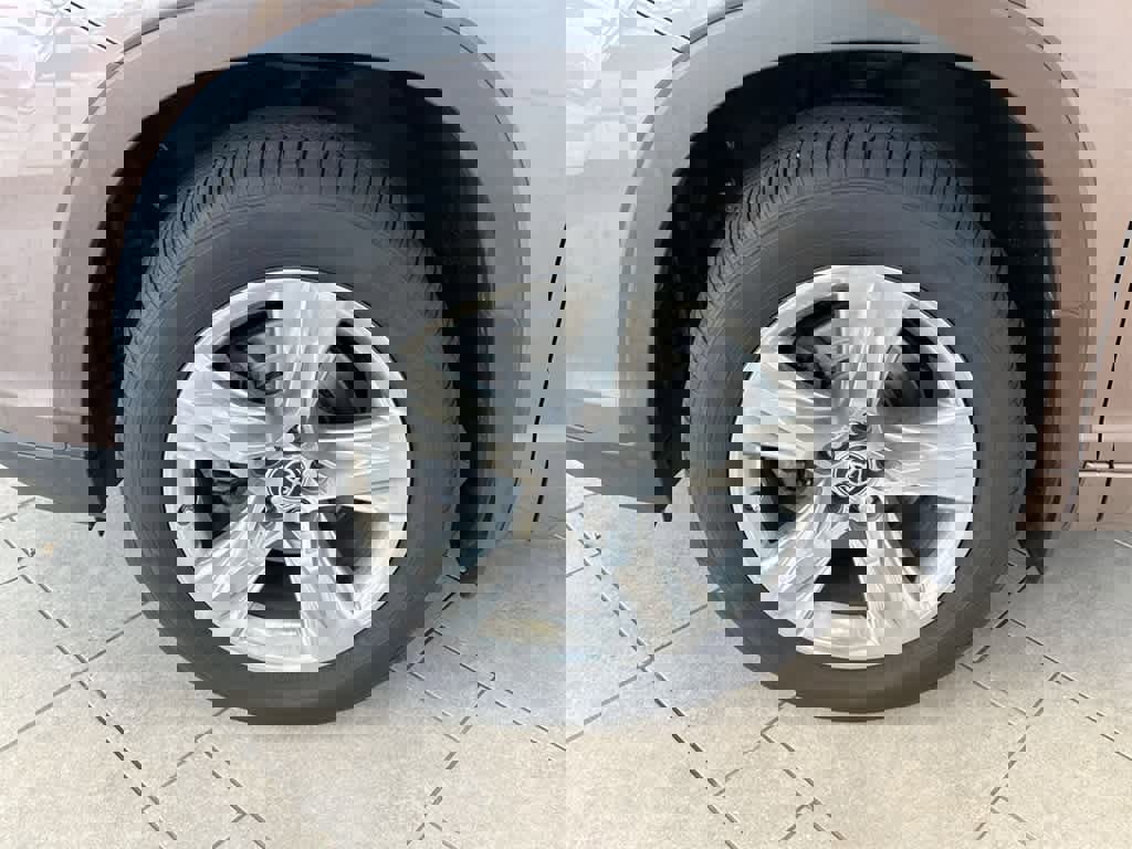 Used 2018 Toyota Highlander Limited image 14