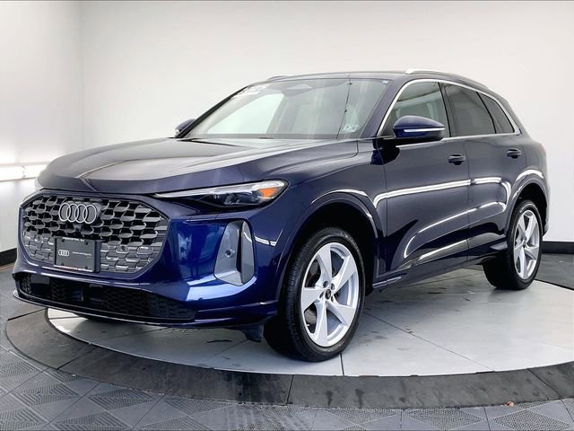 Certified 2025 Audi Q5 Premium Plus w/ Premium Plus image 2