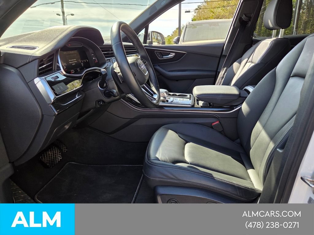 Used 2025 Audi Q7 3.0T Premium Plus AWD/4WD image 3