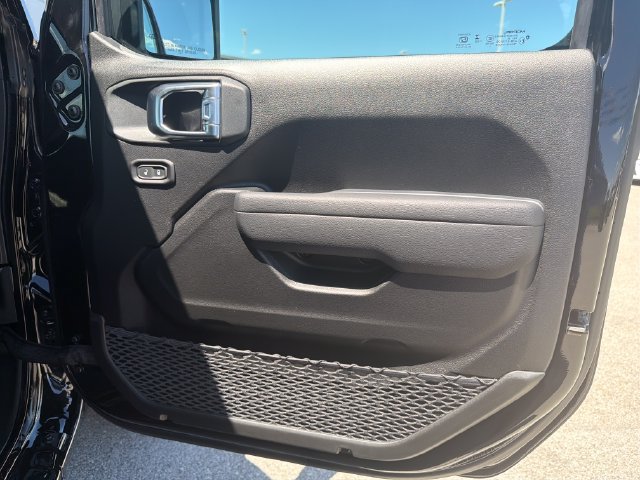 New 2026 Jeep Wrangler Unlimited Sport AWD/4WD image 28