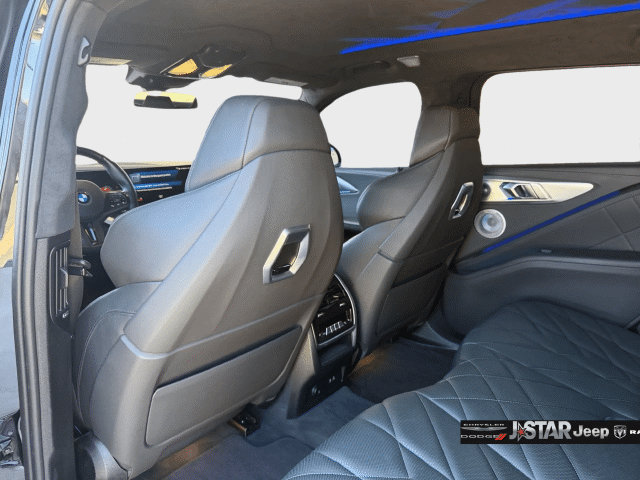 Used 2023 BMW XM AWD/4WD image 27