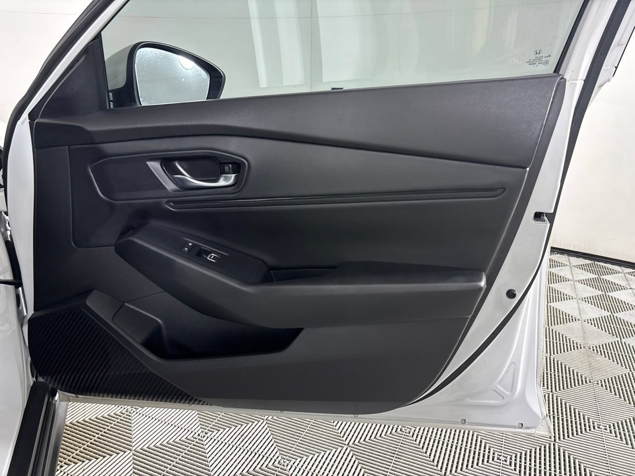 Used 2023 Honda Accord EX image 26