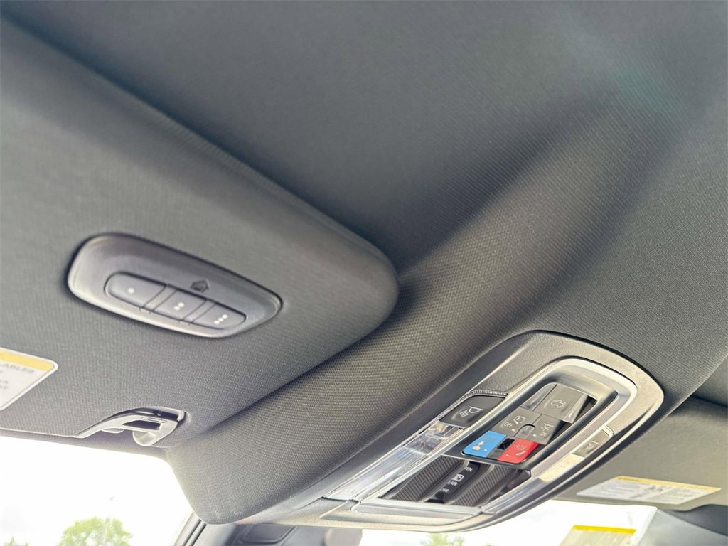 New 2026 RAM 1500 4x4 Crew Cab image 23