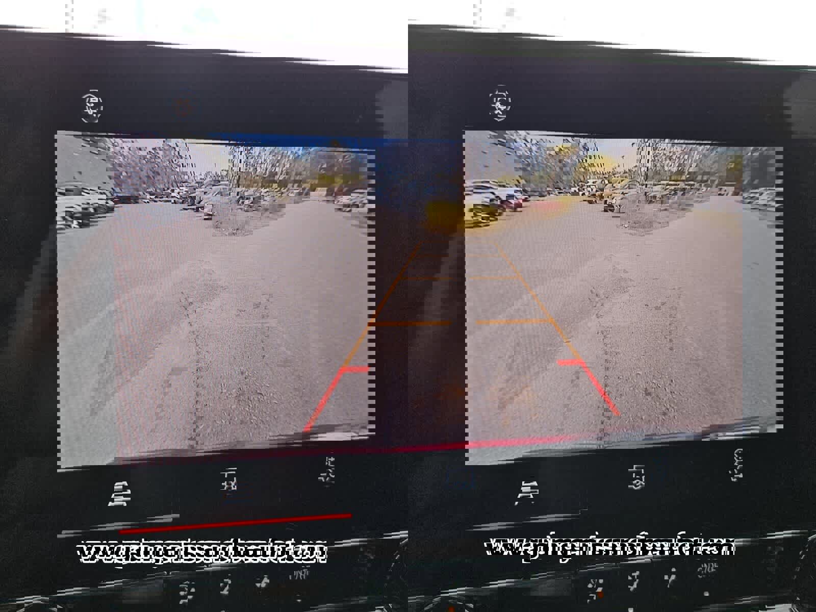 Used 2024 GMC Canyon Elevation w/ Convenience Package image 9