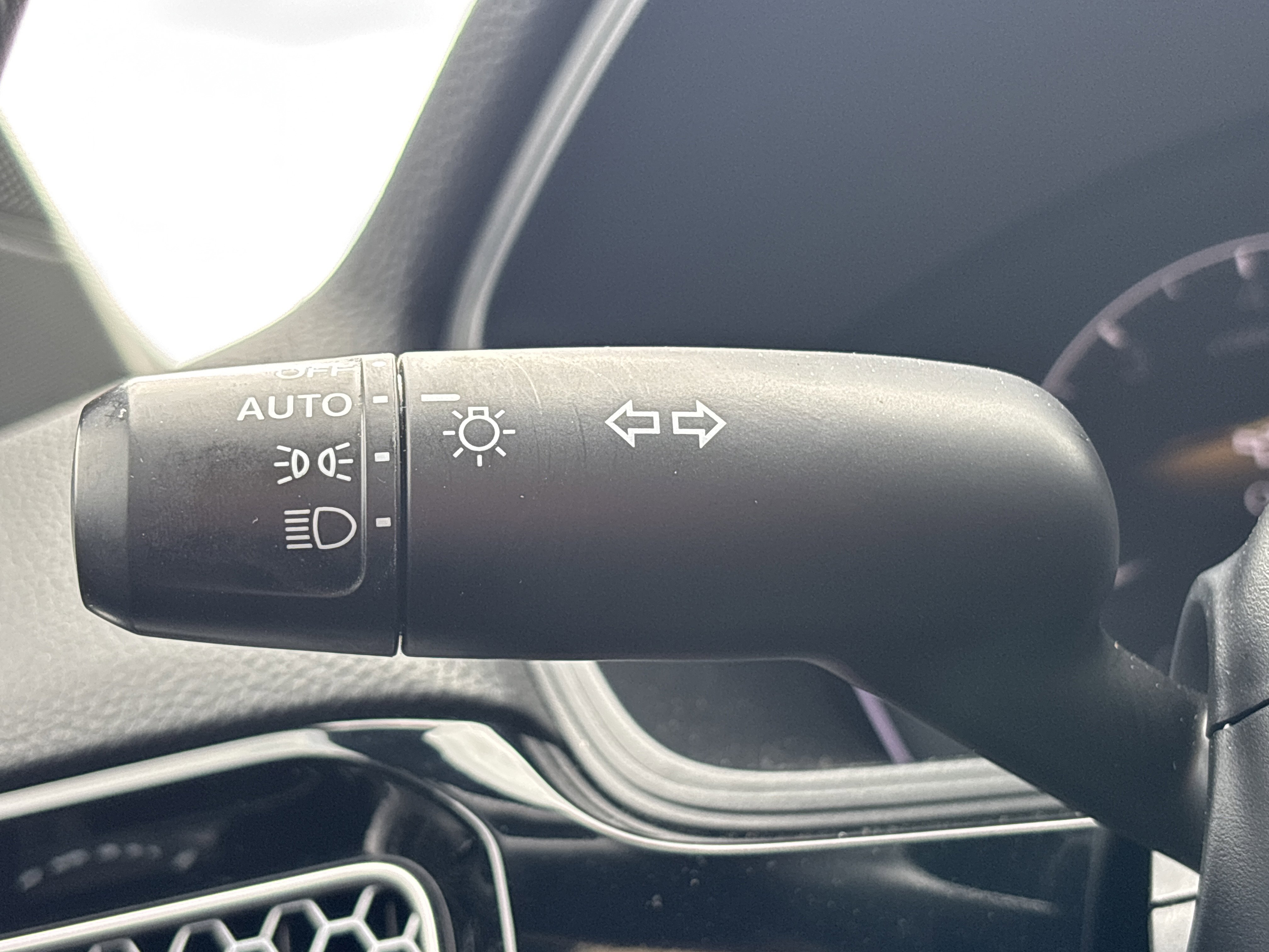 Used 2022 Honda Civic Sport image 28