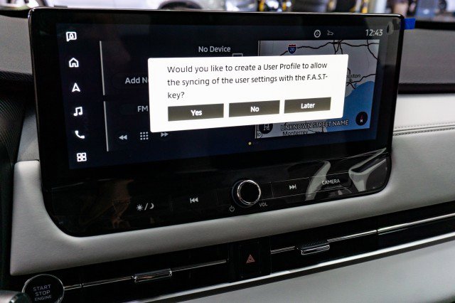 New 2025 Mitsubishi Outlander SE image 11