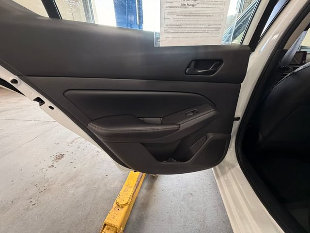Used 2025 Nissan Altima 2.5 SV FWD image 17