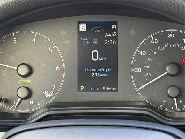 Used 2025 Toyota Corolla LE image 29