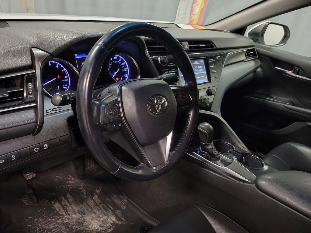Used 2019 Toyota Camry SE image 13