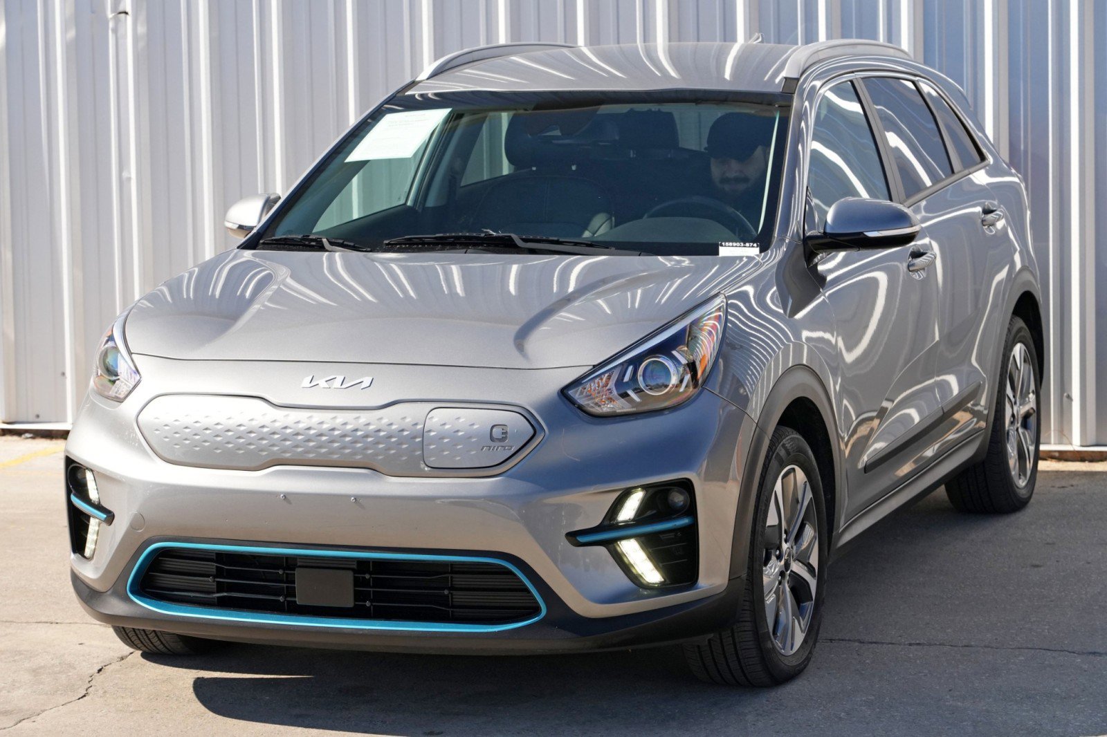 Used 2022 Kia Niro EX w/ Cold Weather Package FWD image 45
