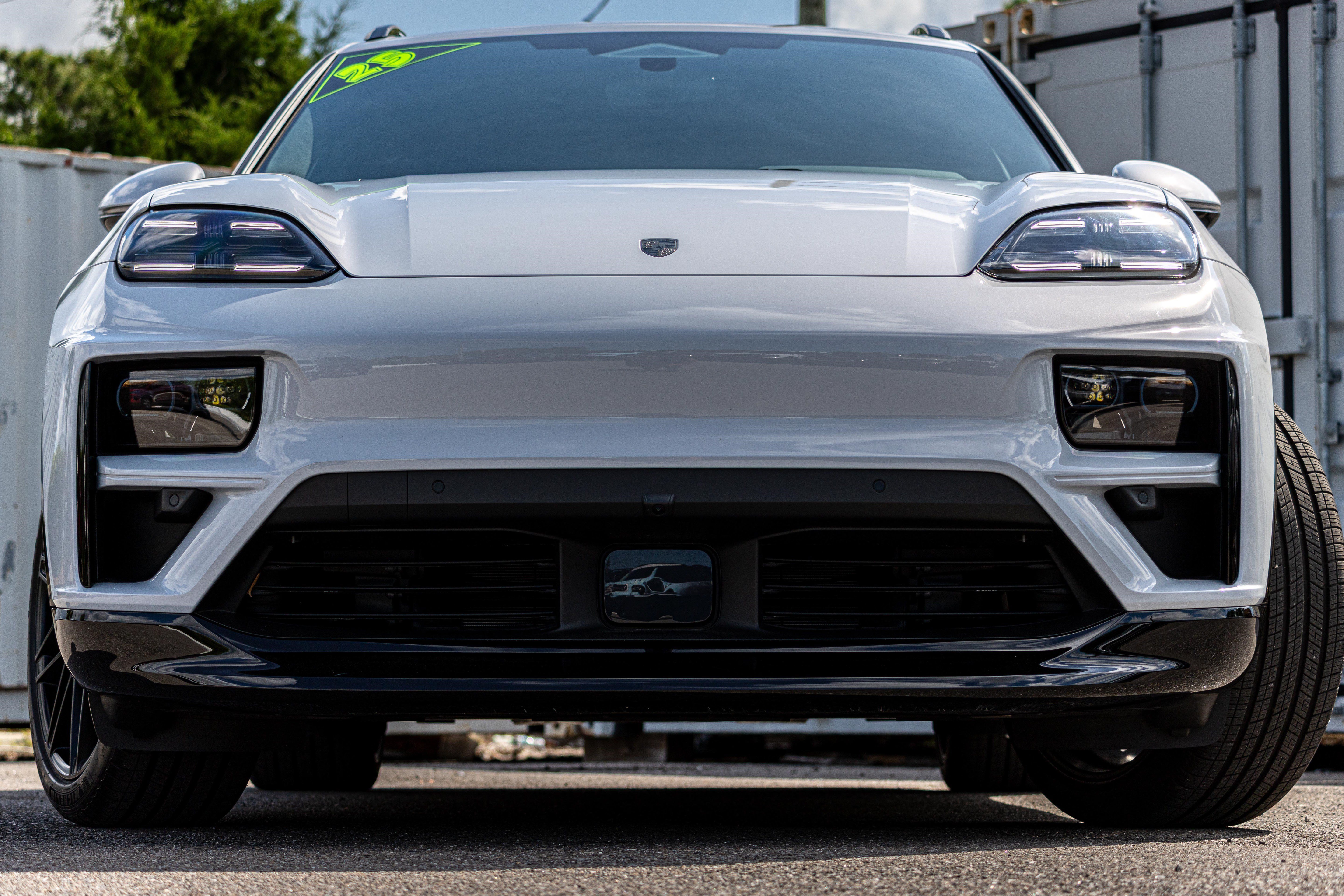 Used 2025 Porsche Macan Turbo Electric AWD/4WD image 15