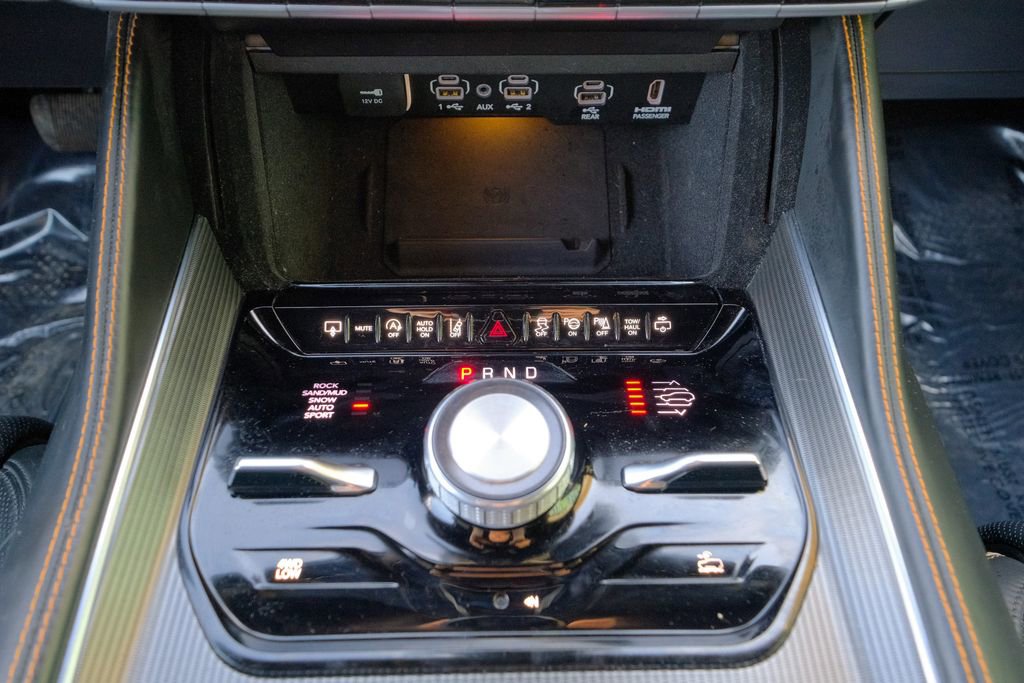 Used 2023 Jeep Grand Wagoneer L Series III w/ Rear Seat Video Group 1 image 38