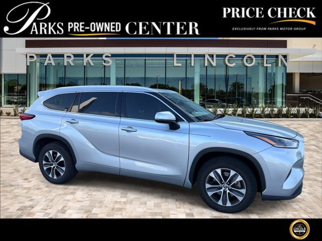 Used 2021 Toyota Highlander XLE