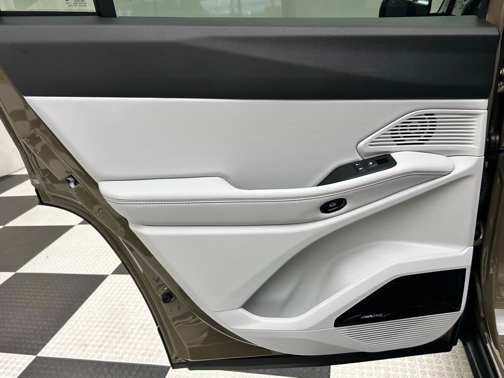 New 2026 Jeep Cherokee Overland AWD/4WD image 13
