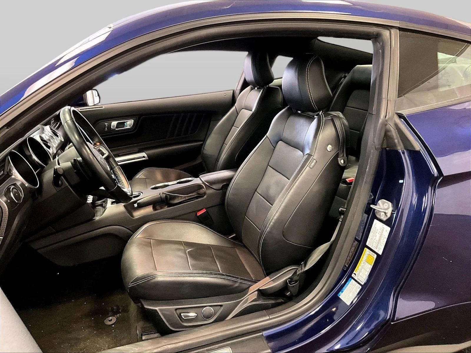 Used 2018 Ford Mustang Premium w/ Ecoboost Performance Package image 24