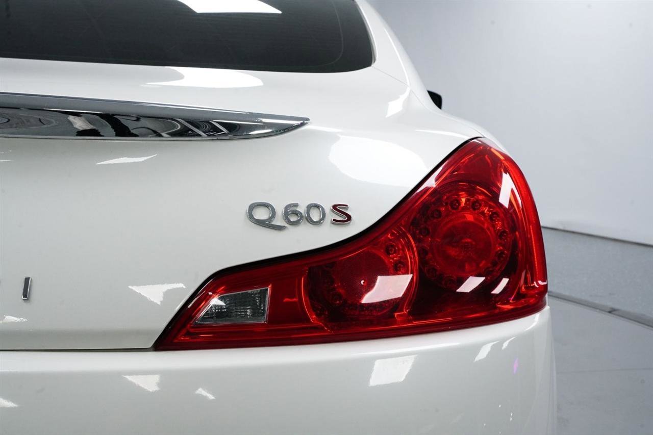 Used 2015 INFINITI Q60 Journey w/ Premium Package RWD image 7