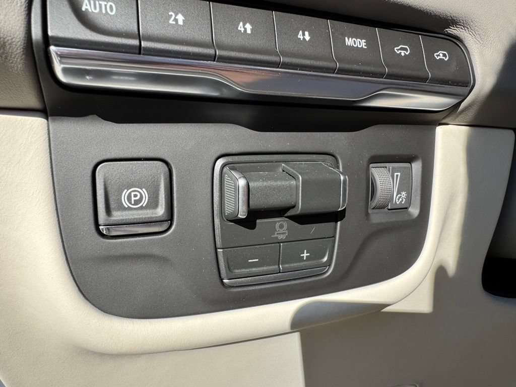 New 2026 Cadillac Escalade ESV Platinum Luxury w/ LPO, Radiant Package AWD/4WD image 14