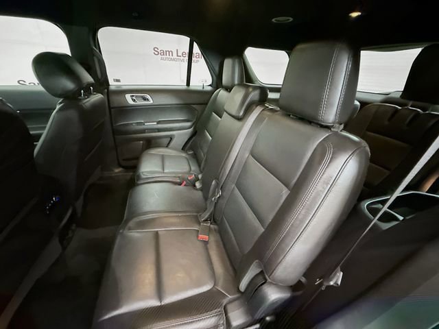 Used 2014 Ford Explorer XLT w/ Equipment Group 202A image 22
