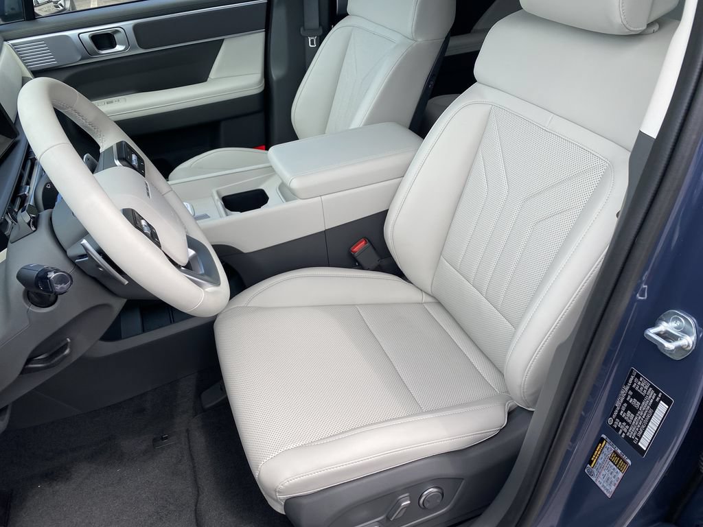 New 2027 Hyundai Santa Fe SEL FWD image 17