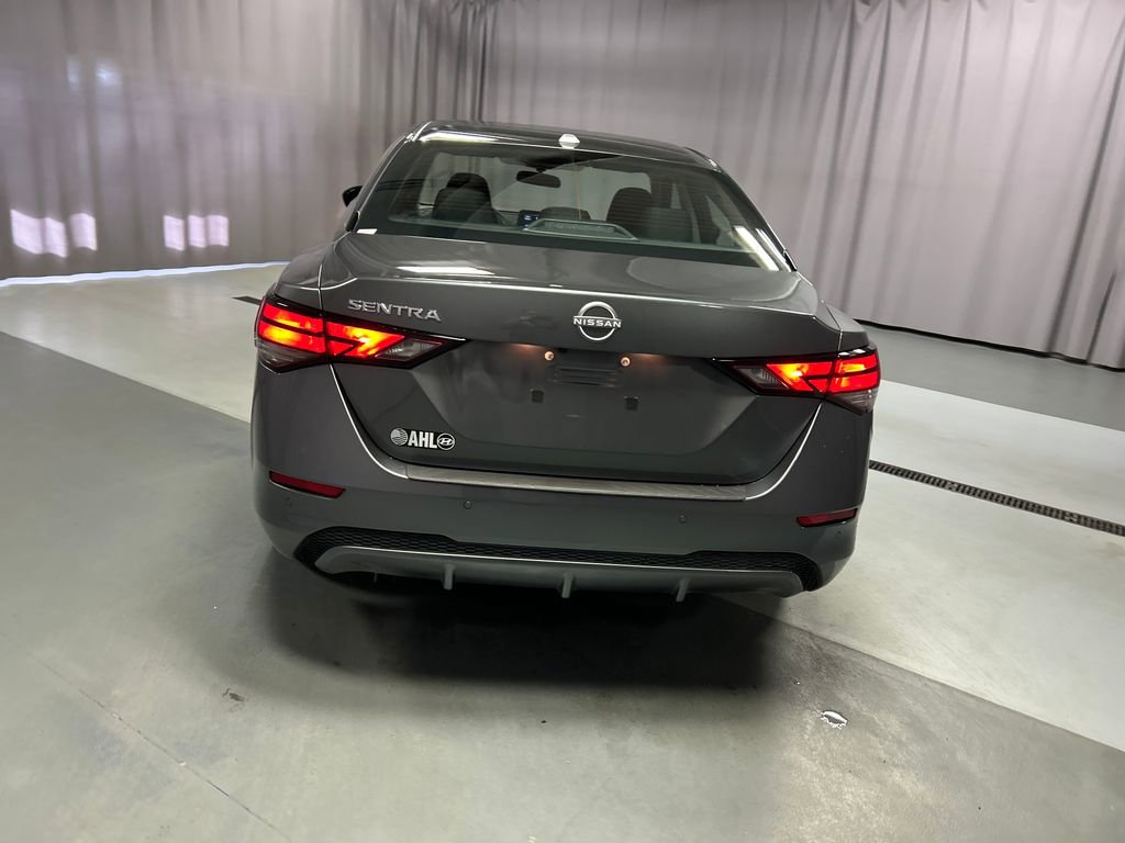 Used 2025 Nissan Sentra SV image 6
