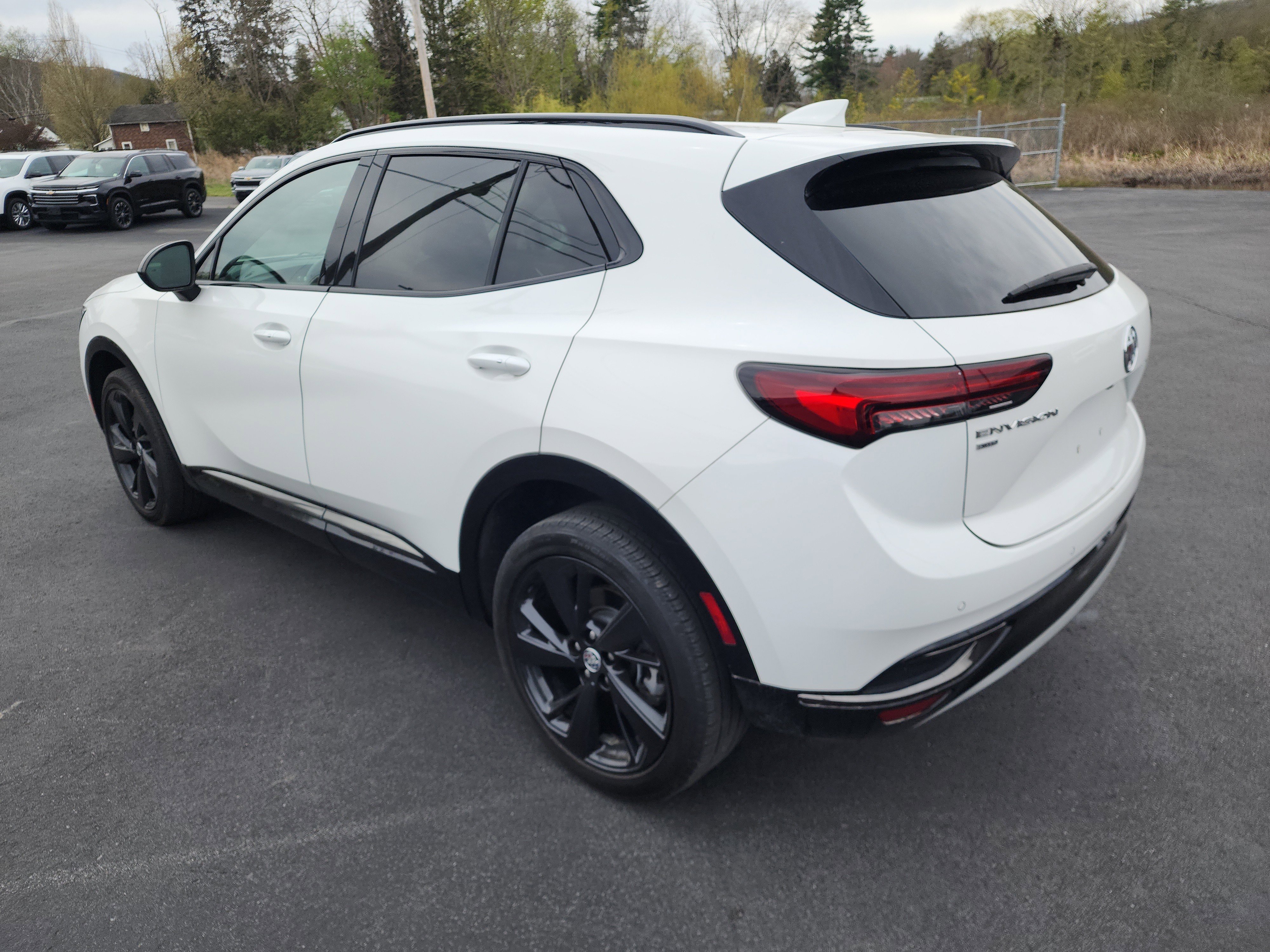 Used 2023 Buick Envision Preferred w/ Sport Touring Package AWD/4WD image 6