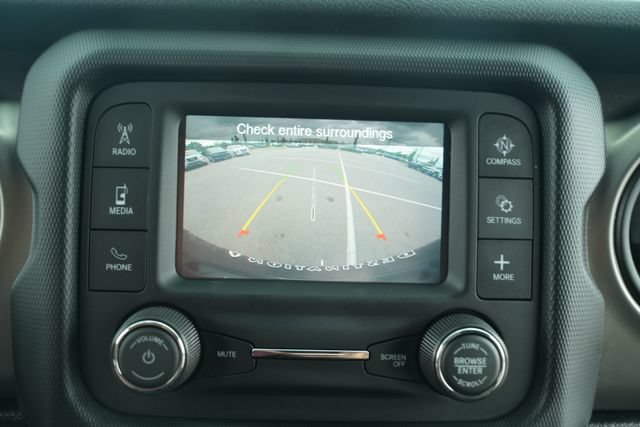 Used 2020 Jeep Wrangler Unlimited Sport AWD/4WD image 28
