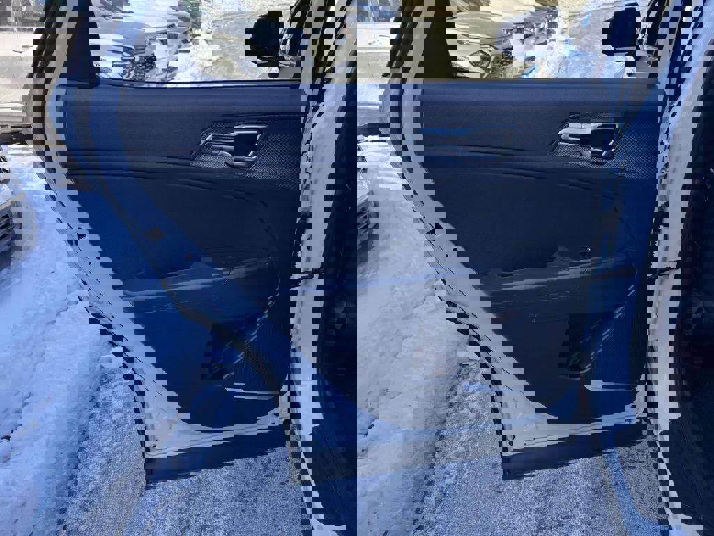 Certified 2024 Kia Sportage LX image 9