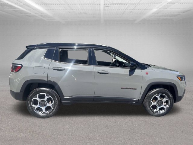 Used 2022 Jeep Compass Trailhawk AWD/4WD image 5