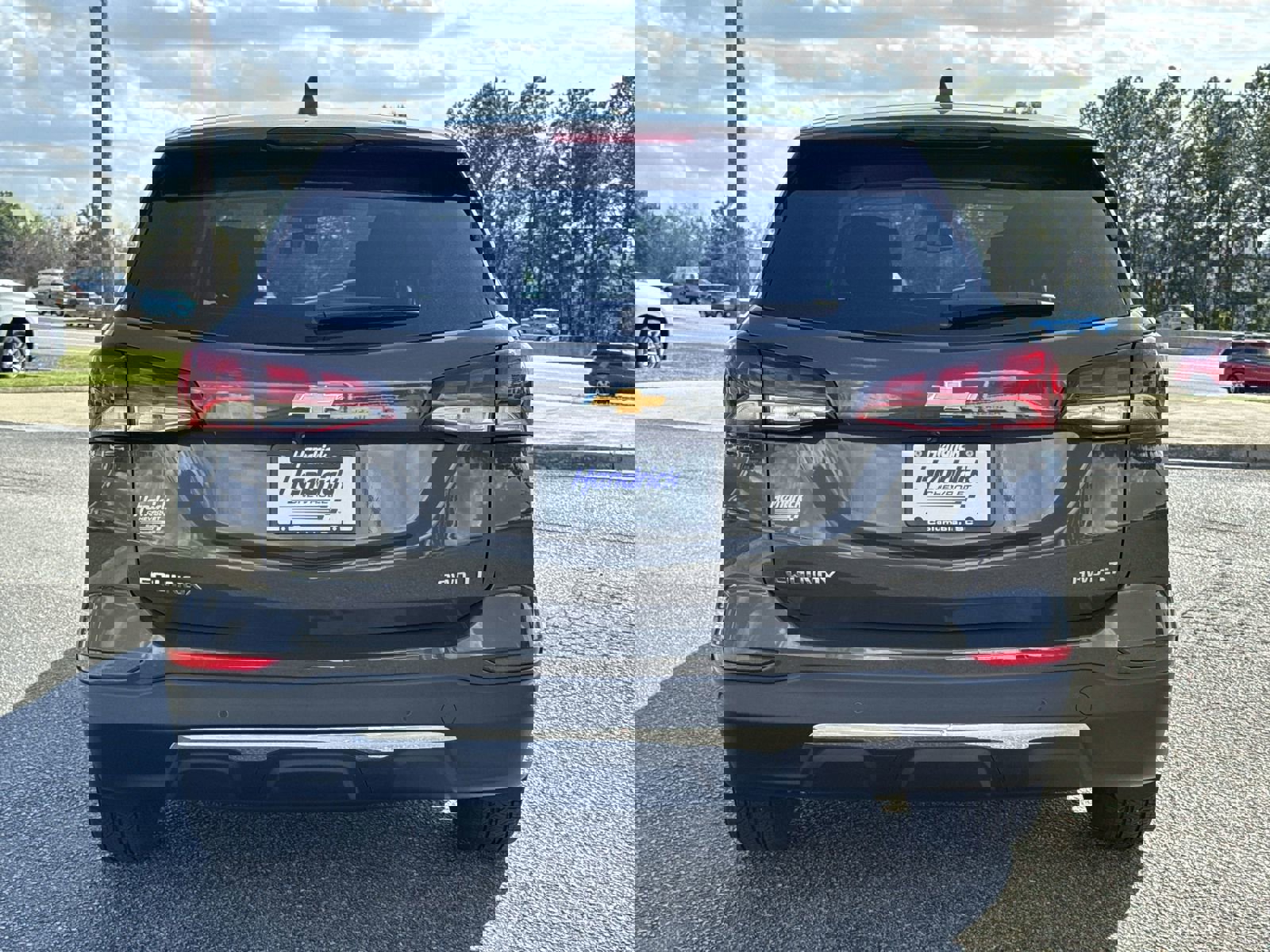 Used 2024 Chevrolet Equinox LT image 9