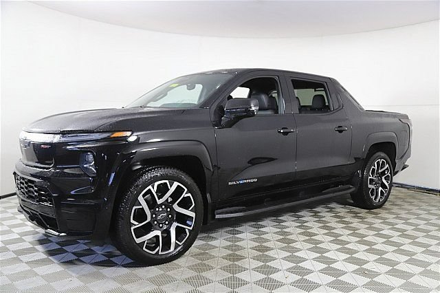 New 2024 Chevrolet Silverado EV RST AWD/4WD image 3