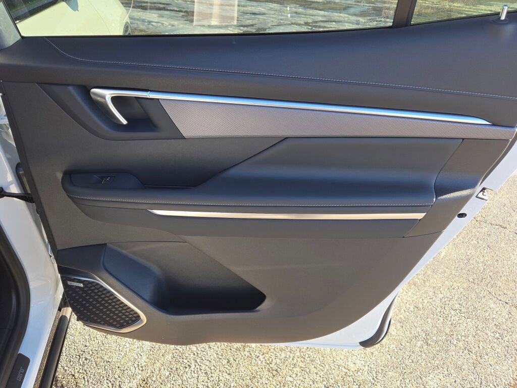 New 2026 Buick Enclave Sport Touring w/ Power Package image 9