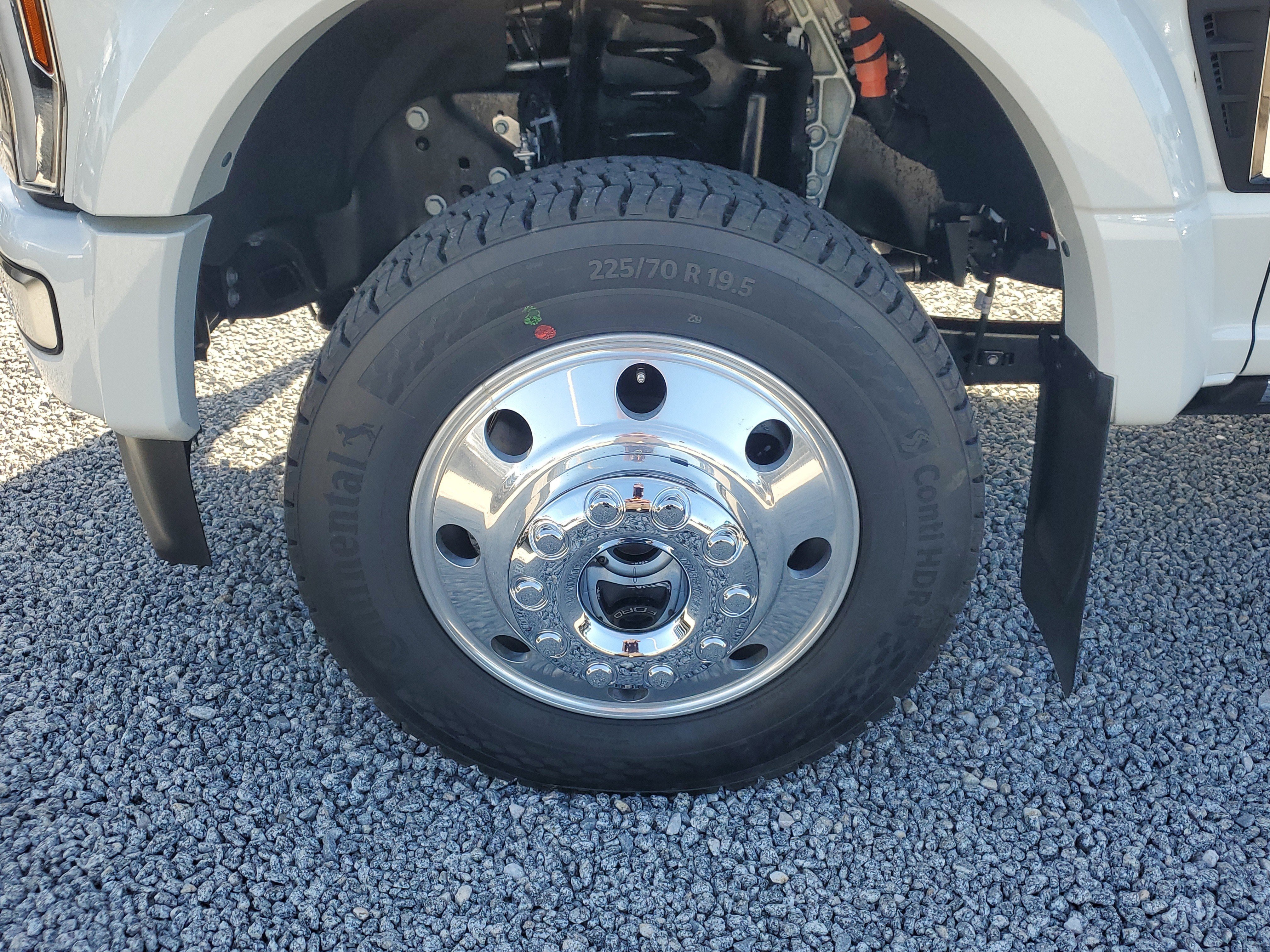 New 2026 Ford F450 Platinum w/ Platinum Plus Package image 6