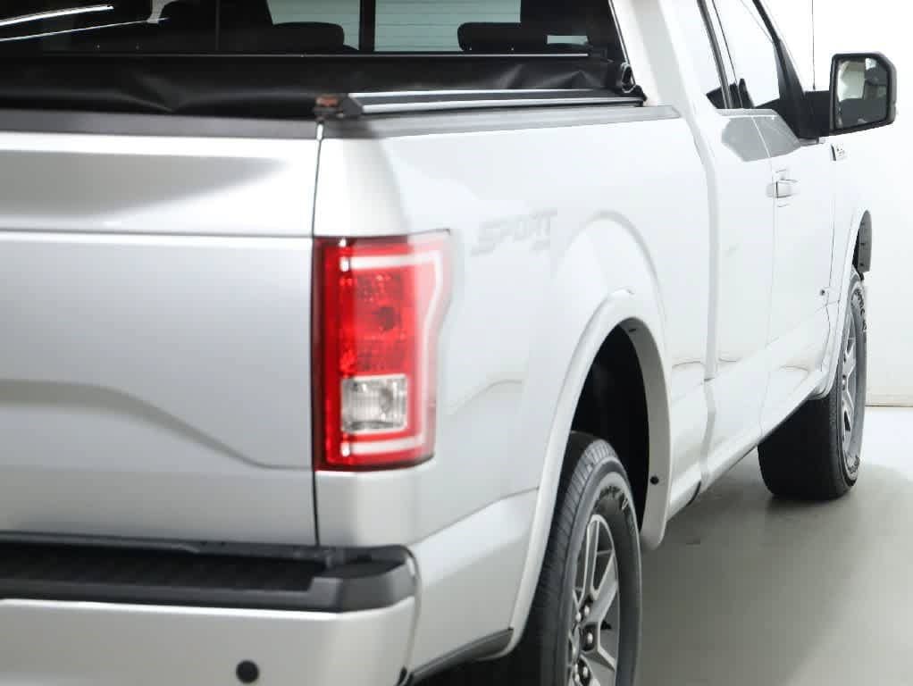 Used 2017 Ford F150 XLT w/ Equipment Group 302A Luxury AWD/4WD image 43