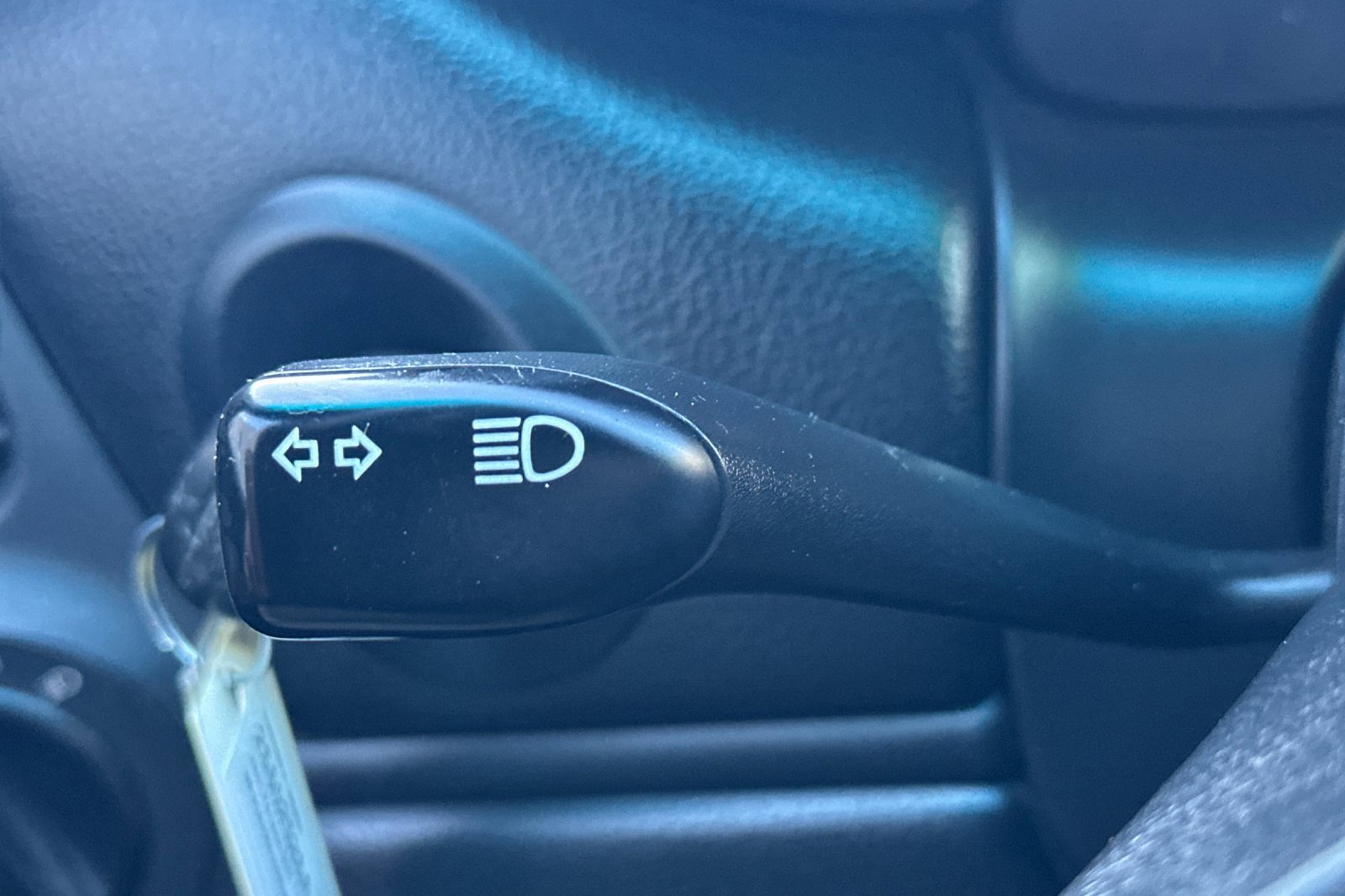 Used 2002 Porsche 911 Carrera 4 image 32