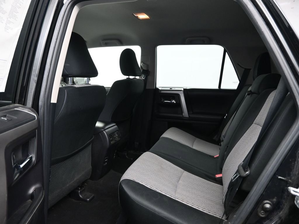 Used 2015 Toyota 4Runner SR5 image 23