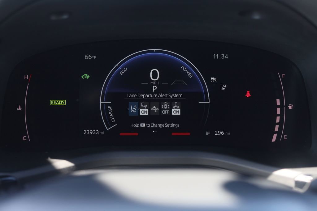 Used 2025 Toyota Camry LE FWD image 7