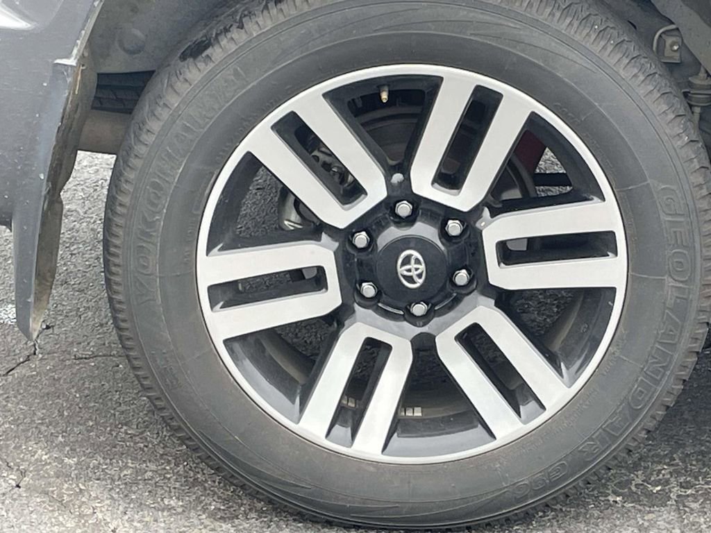 Used 2023 Toyota 4Runner Limited image 13