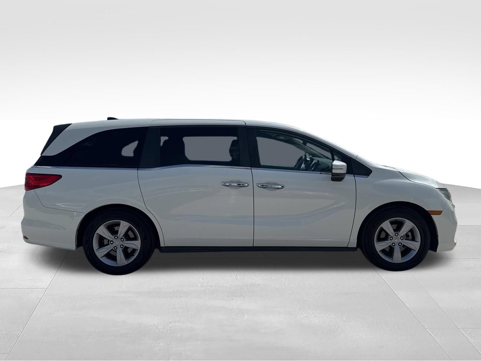 Used 2018 Honda Odyssey EX image 4