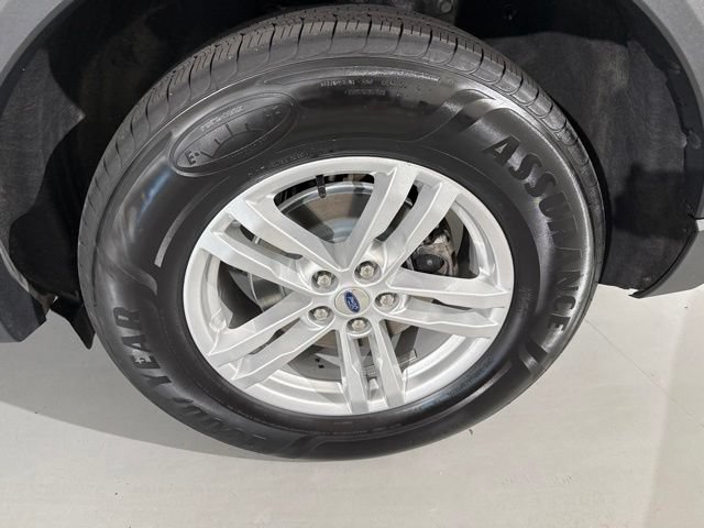 Used 2022 Ford Explorer XLT w/ Equipment Group 202A AWD/4WD image 7