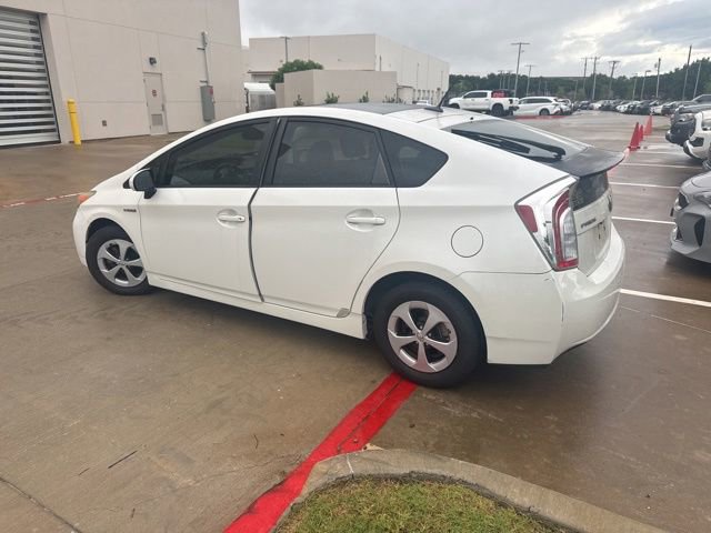 Used 2013 Toyota Prius Four w/ Deluxe Solar Roof Pkg FWD image 4