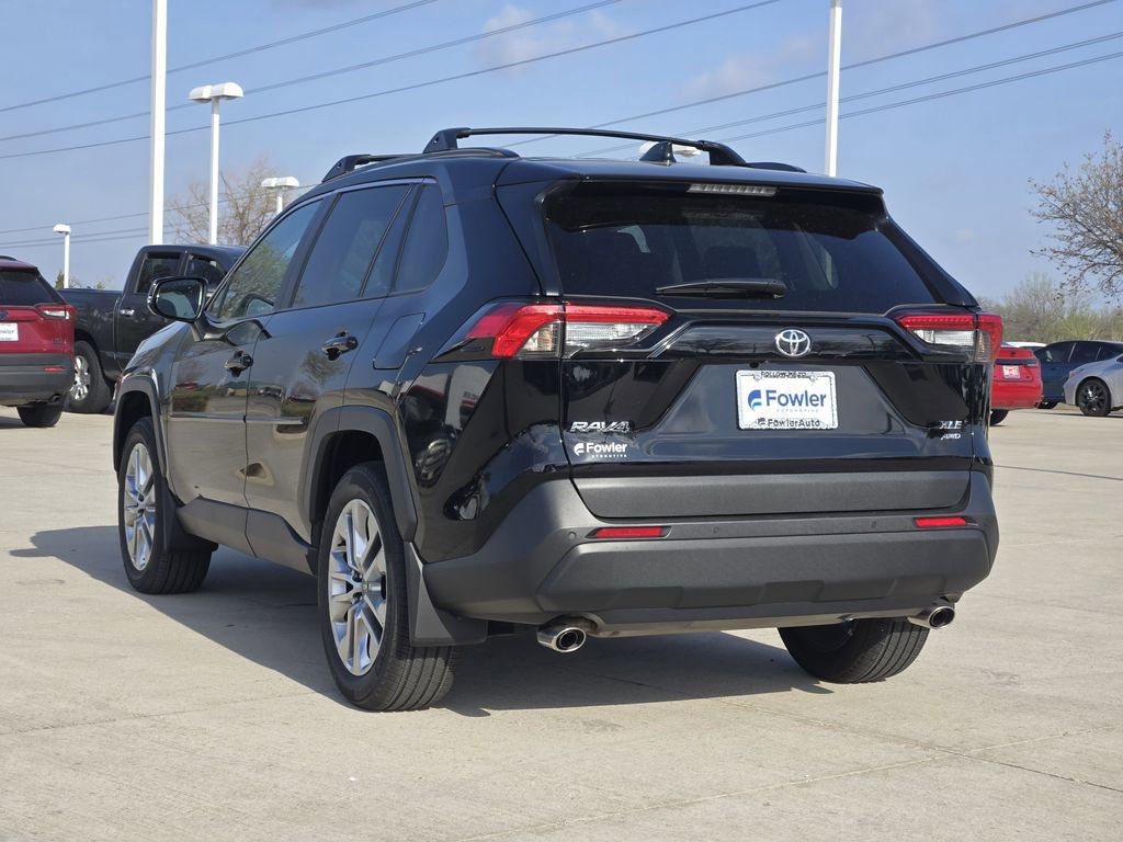 Used 2025 Toyota RAV4 XLE Premium w/ Weather Package image 5