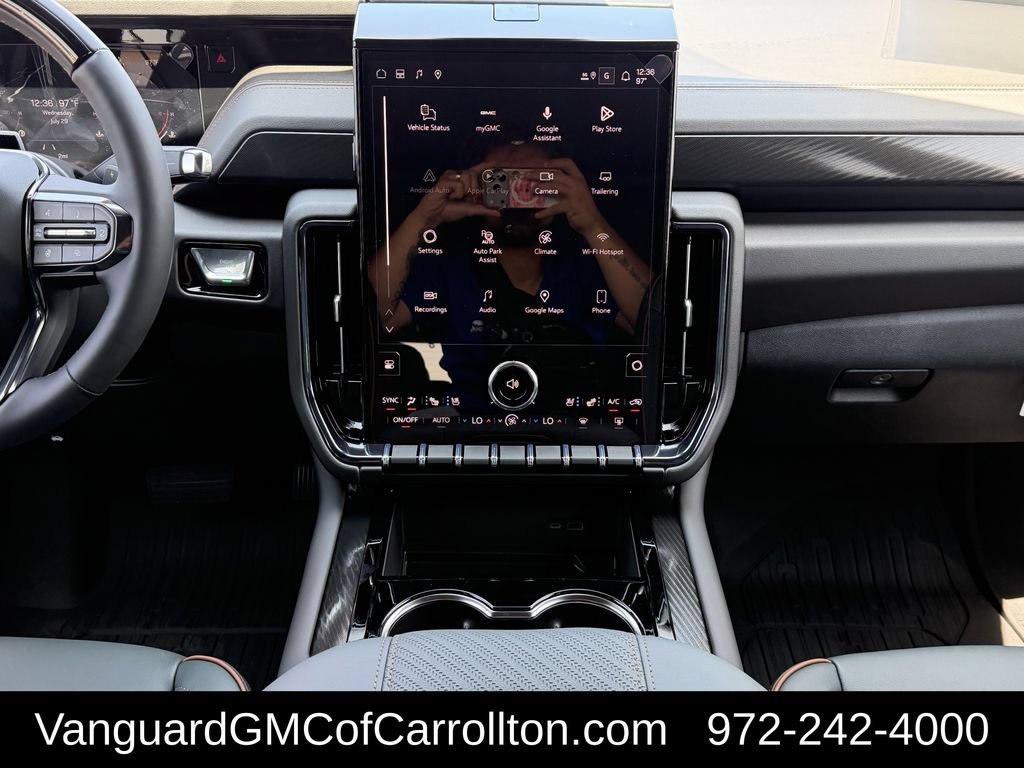 New 2026 GMC Yukon AT4 w/ AT4 Premium Plus Package AWD/4WD image 13