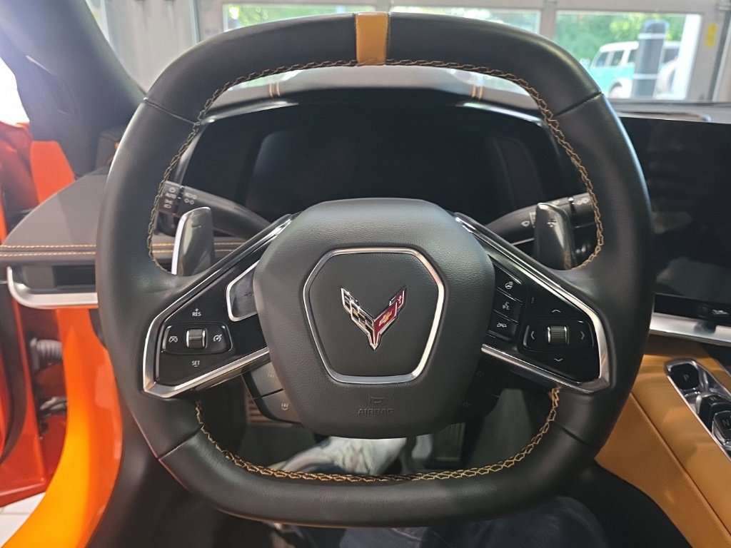 Used 2022 Chevrolet Corvette Stingray Preferred Cpe w/ Z51 Performance Package RWD image 23