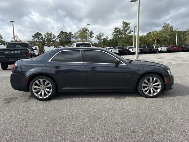 Used 2019 Chrysler 300 Touring L w/ Quick Order Package 22F RWD image 2