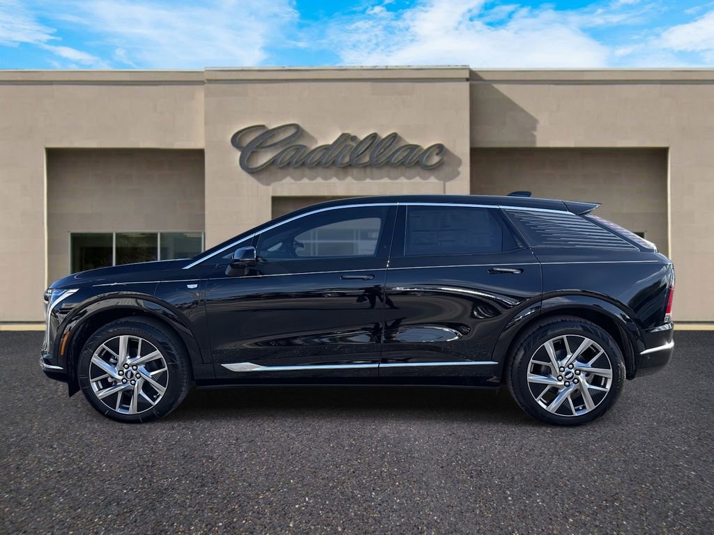 New 2026 Cadillac Optiq Luxury 2 image 6