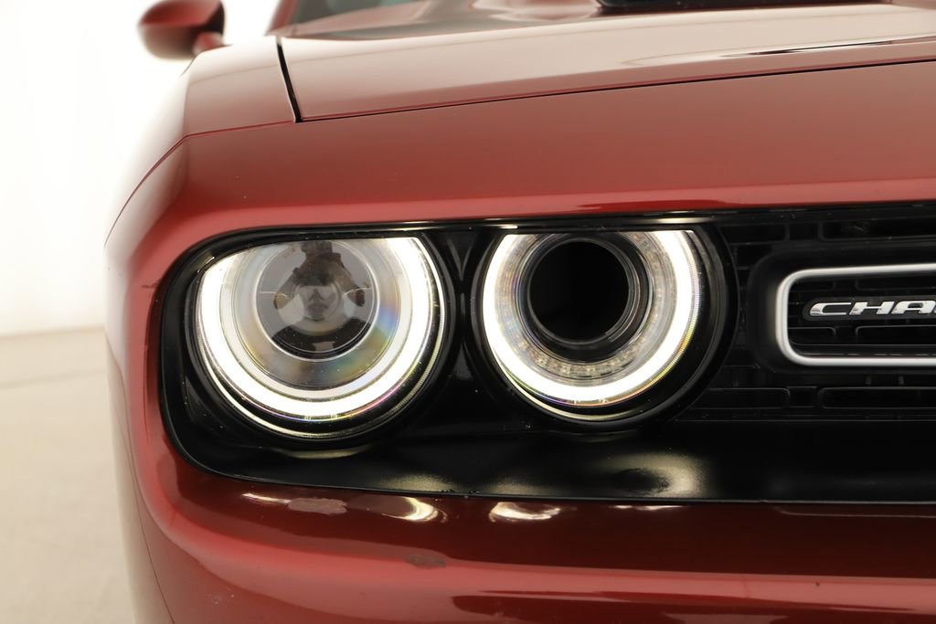 Used 2020 Dodge Challenger SXT image 31